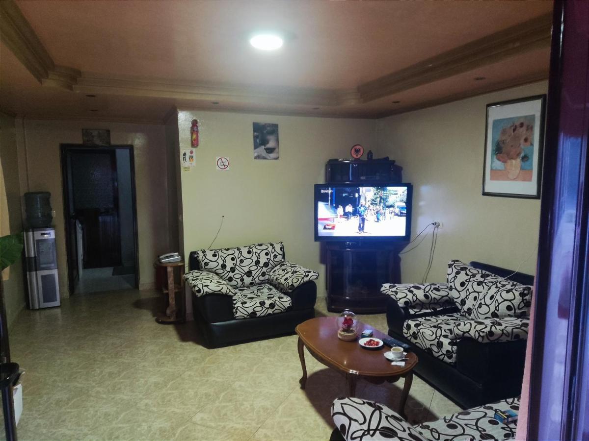 Dafina Hotel Tiranë Luaran gambar