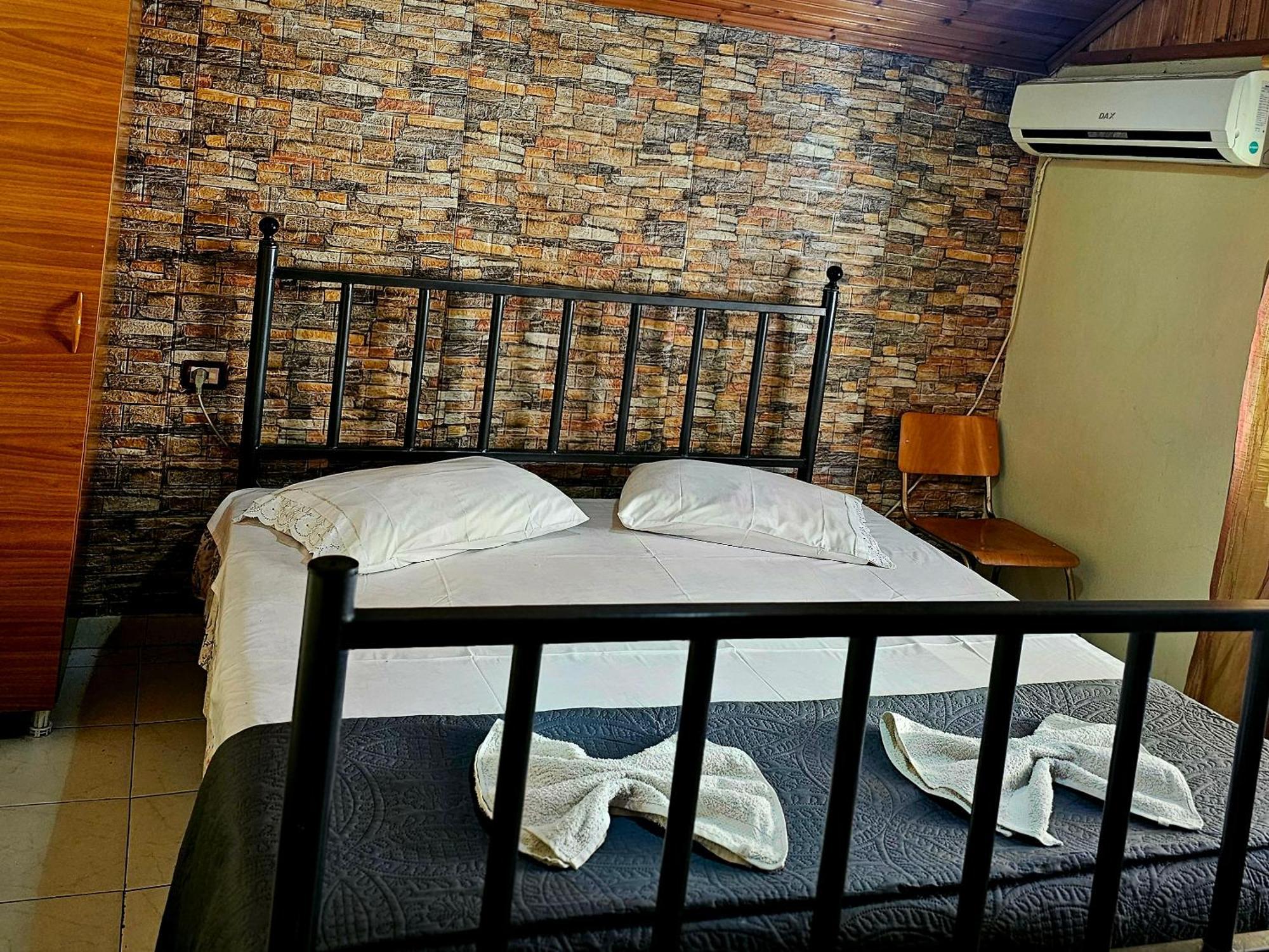 Dafina Hotel Tiranë Luaran gambar