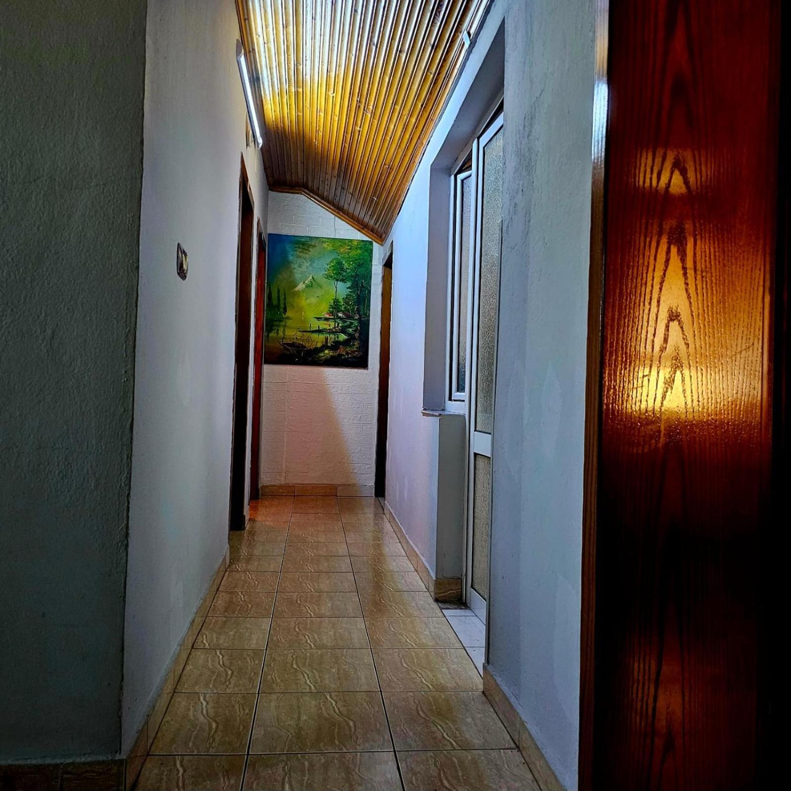 Dafina Hotel Tiranë Luaran gambar